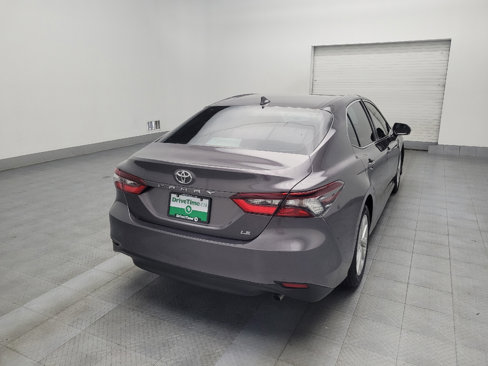 Used 2021 Toyota Camry LE image 9