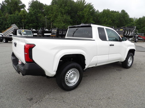 Used 2024 Toyota Tacoma SR image 8
