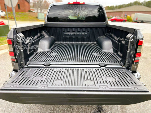 Used 2024 Nissan Frontier SV image 30
