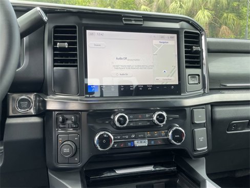 New 2025 Ford F350 Lariat image 23