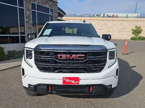 Used 2022 GMC Sierra 1500 AT4 w/ AT4 Premium Package image 7