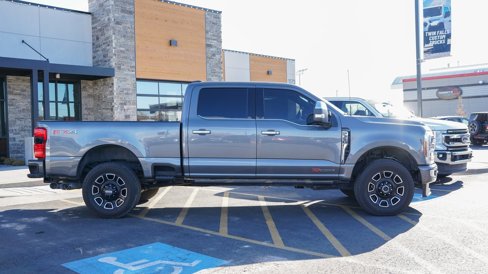 Used 2024 Ford F350 Platinum w/ FX4 Off-Road Package image 7