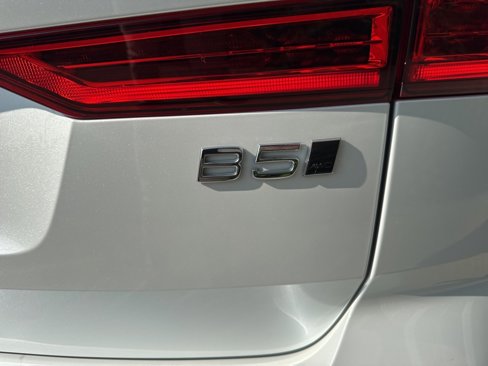 Certified 2025 Volvo XC60 B5 Plus image 38