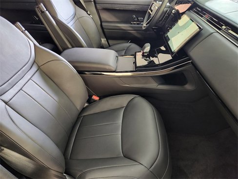 New 2025 Land Rover Range Rover Sport Dynamic SE image 3