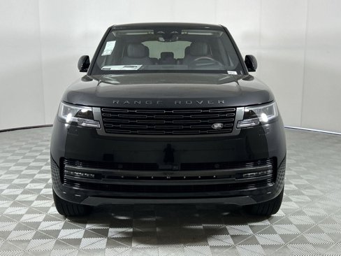 New 2025 Land Rover Range Rover Long Wheelbase SE image 8