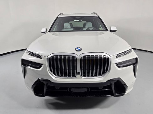 New 2026 BMW X7 xDrive40i w/ M Sport Package image 2