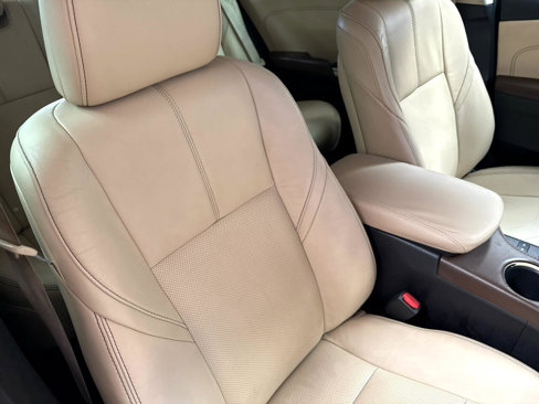 Used 2018 Toyota Avalon Limited w/ Carpet Mat Package image 62