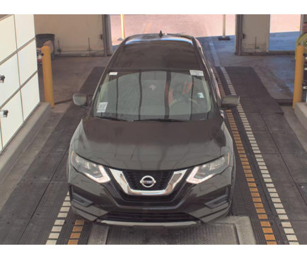 Used 2017 Nissan Rogue S image 6