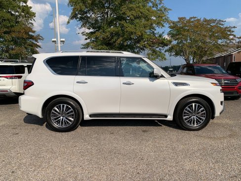 Used 2024 Nissan Armada SL w/ Captain's Chairs Package image 2