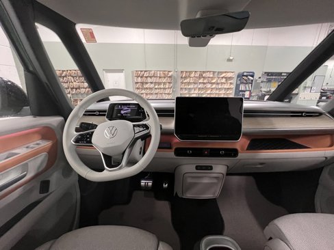 New 2025 Volkswagen ID. Buzz 1st Edition image 17