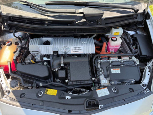 Used 2015 Toyota Prius Four image 20