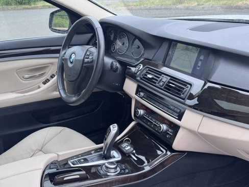 Used 2012 BMW 528i xDrive Sedan image 18