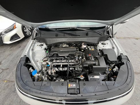 Used 2025 Hyundai Kona SEL image 28
