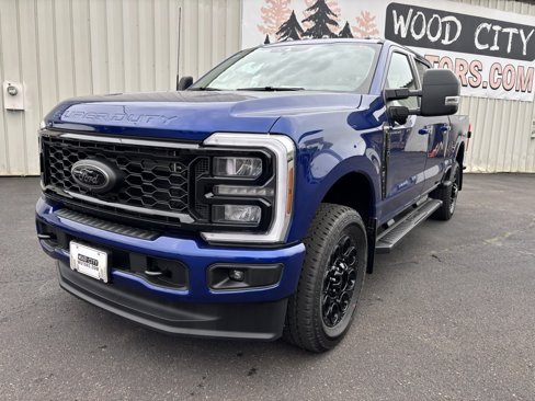 New 2026 Ford F350 XLT image 1