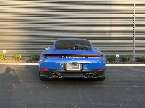 Used 2025 Porsche 911 Carrera image 6