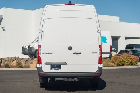 Used 2025 Mercedes-Benz Sprinter 2500 image 4