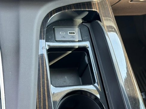 Used 2024 Cadillac Escalade Sport w/ LPO, ONYX Package image 28