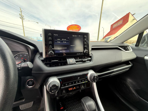 Used 2019 Toyota RAV4 XLE w/ Convenience Package image 19
