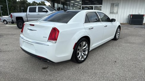 Used 2018 Chrysler 300 Limited w/ Safetytec Plus Group image 5