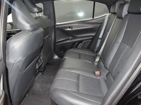 Used 2025 Toyota Camry XSE image 17