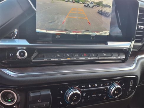 Used 2025 GMC Sierra 1500 SLT image 7