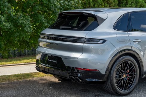 Certified 2025 Porsche Cayenne GTS image 13