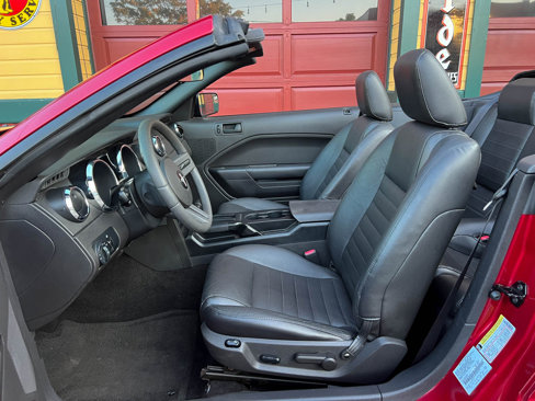 Used 2005 Ford Mustang GT Premium image 20