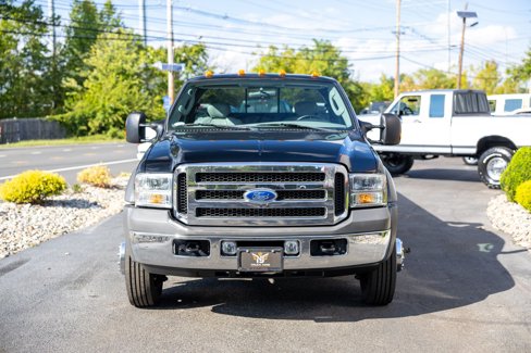 Used 2005 Ford F550 2WD Super Cab Super Duty image 3