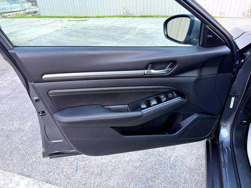 Used 2021 Nissan Altima 2.5 SV image 35