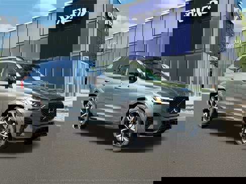 New 2026 Volvo XC60 T8 Ultra image 1