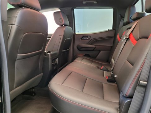Used 2023 Chevrolet Colorado Z71 w/ Z71 Convenience Package 2 image 5