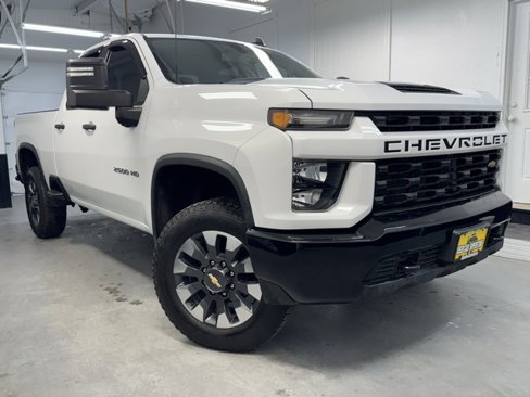 Used 2021 Chevrolet Silverado 2500 Custom w/ Custom Value Package image 1
