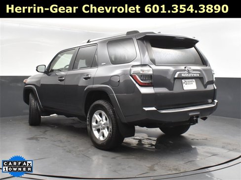 Used 2023 Toyota 4Runner SR5 image 5