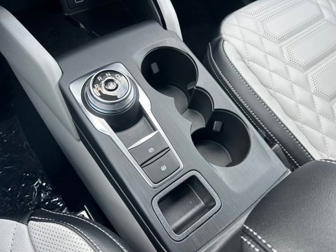 New 2024 Ford Escape SE w/ PHEV Premium Package image 13
