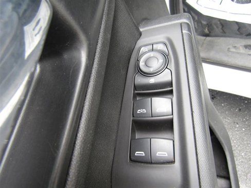 Used 2021 GMC Sierra 1500 4x4 Double Cab w/ Convenience Package image 11