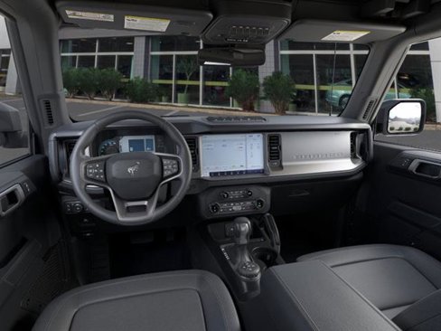 New 2025 Ford Bronco Badlands image 9