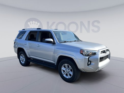Used 2024 Toyota 4Runner SR5 image 10