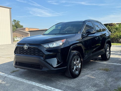 Used 2022 Toyota RAV4 LE image 9