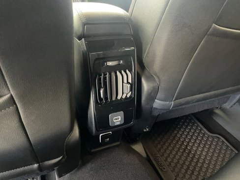 Used 2025 Jeep Compass Trailhawk image 23