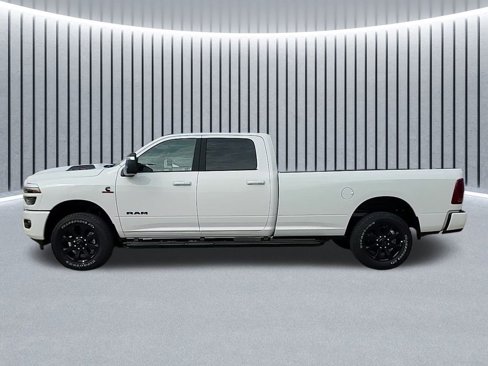 New 2025 RAM 2500 Laramie image 8
