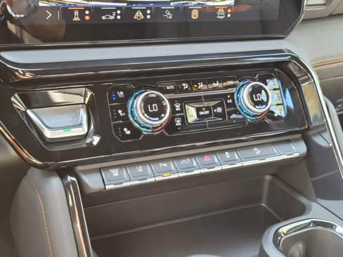 New 2026 GMC Sierra 2500 AT4 w/ AT4 Premium Plus Package image 9