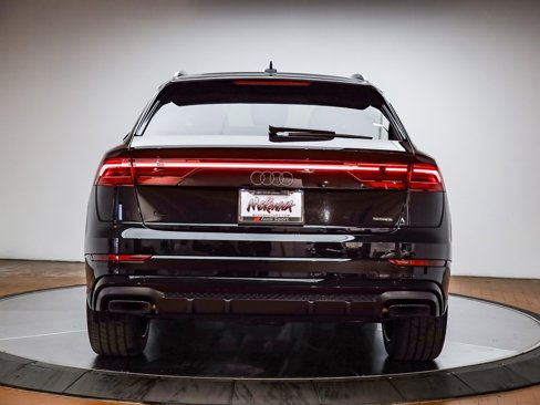 New 2025 Audi Q8 Prestige image 9