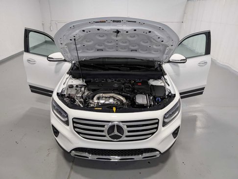New 2025 Mercedes-Benz GLB 250 4MATIC image 11