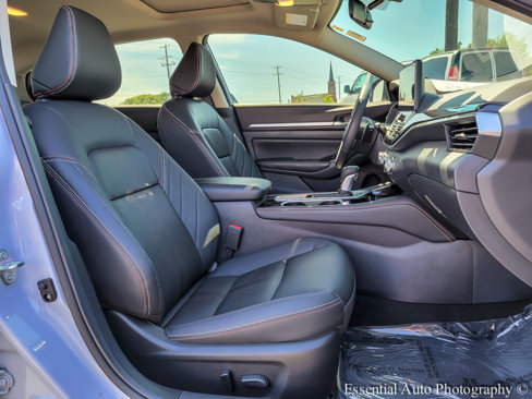 Used 2025 Nissan Altima 2.5 SR w/ SR Premium Package image 35