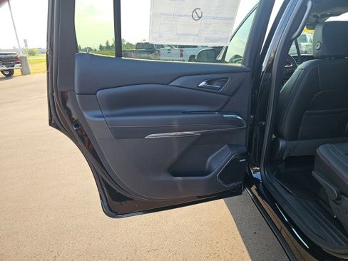 New 2026 Chevrolet Traverse RS w/ LPO, Floor Liner Package image 25