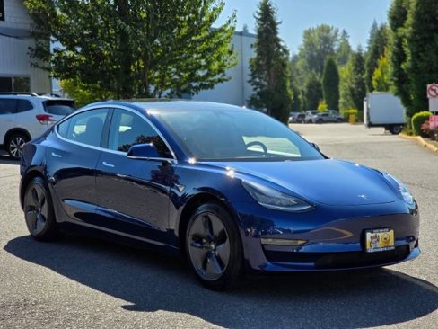 Used 2020 Tesla Model 3 Standard Range Plus image 1