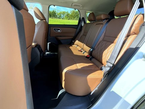 New 2026 Nissan Rogue Platinum image 12