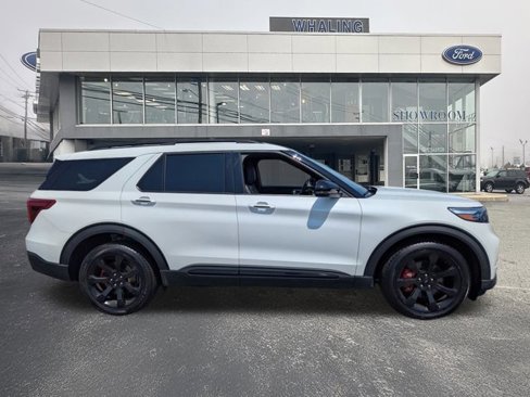 Certified 2022 Ford Explorer ST w/ Equipment Group 401A image 2