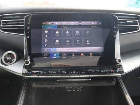 Used 2024 Jeep Wagoneer Series II image 23