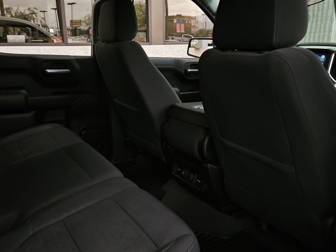 Used 2021 Chevrolet Silverado 1500 LT image 20